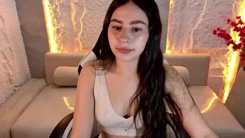 Mariana  online show from 09-18-25, 01:02