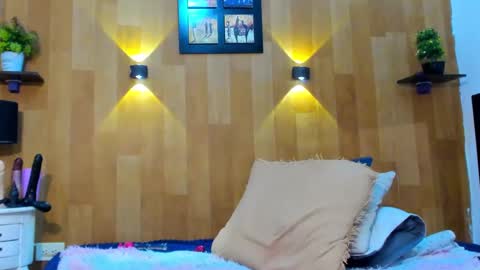 Mariana Angel online show from 01-22-25, 10:15