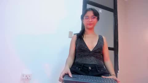 Snapshot of marianaa_torress chatting on 11-09-25, 01:09 Mariana online show from 11-09-25, 01:09