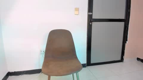 Snapshot of marianaa_torress chatting on 11-25-25, 08:53 Mariana online show from 11-25-25, 08:53