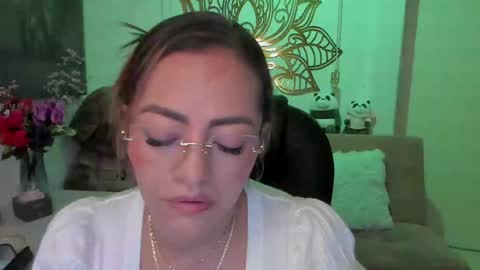 Mariana Lopez online show from 02-07-25, 03:01