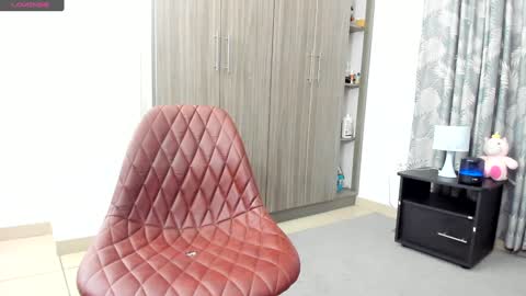 Natalia online show from 02-08-25, 01:33