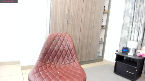 Natalia online show from 02-18-25, 10:47