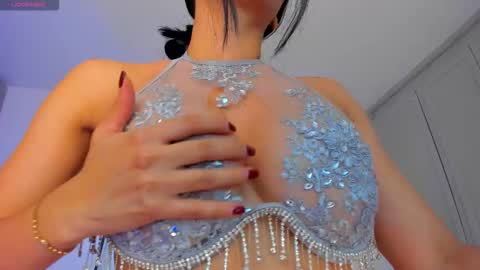 Snapshot of marianasilva__ chatting on 11-15-25, 01:14 Mariana Silva online show from 11-15-25, 01:14