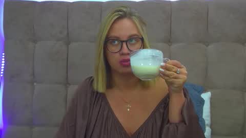 Maria online show from 11-29-25, 07:06