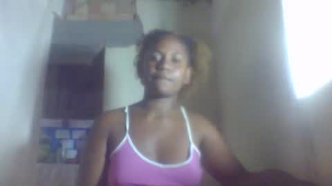 Snapshot of mariangeeee chatting on 11-25-25, 10:37 mariangeeee online show from 11-25-25, 10:37