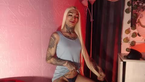 Snapshot of mariangel_tattooed_barbie chatting on 02-15-26, 09:22 mariangel_tattooed_barbie online show from 02-15-26, 09:22
