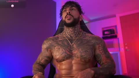 Snapshot of mariano_costa chatting on 10-19-25, 02:45 Mariano Costa online show from 10-19-25, 02:45