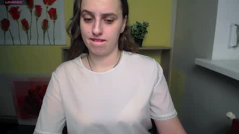 Mariia online show from 12-11-24, 01:39