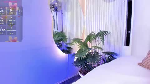 Maria online show from 10-17-25, 05:37