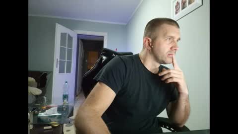 Snapshot of maribor5879 chatting on 01-11-25, 04:14 maribor5879 online show from 01-11-25, 04:14