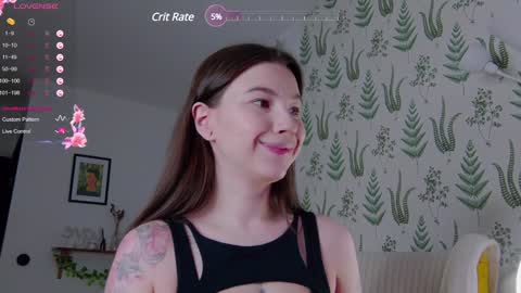 Snapshot of marie_diaze chatting on 12-03-24, 05:20 Marie LEAVE YOUR WITH ME online show from 12-03-24, 05:20