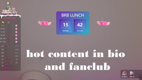 Snapshot of marie_diaze chatting on 12-31-24, 08:15 Marie LEAVE YOUR WITH ME online show from 12-31-24, 08:15