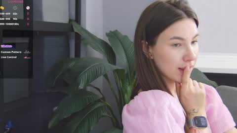 Snapshot of marie_diaze chatting on 04-10-26, 11:59 Marie LEAVE YOUR WITH ME online show from 04-10-26, 11:59