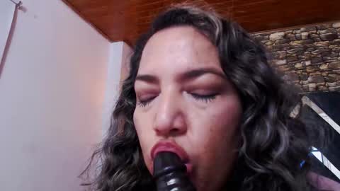 marie_hss online show from 10-12-25, 08:35