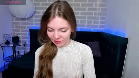 Mary 3 online show from 10-11-25, 01:38