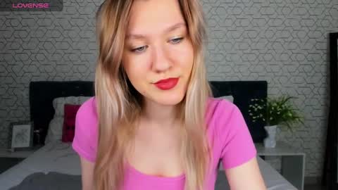 mariel_brown online show from 01-18-25, 03:16