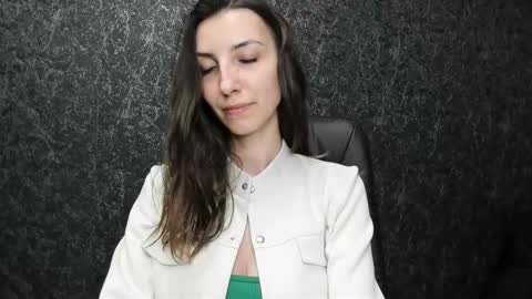 marielleanker online show from 10-05-25, 11:08