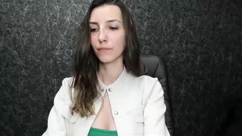 marielleanker online show from 11-15-25, 12:52