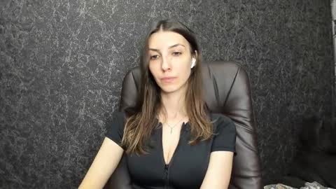 marielleanker online show from 11-20-25, 02:39