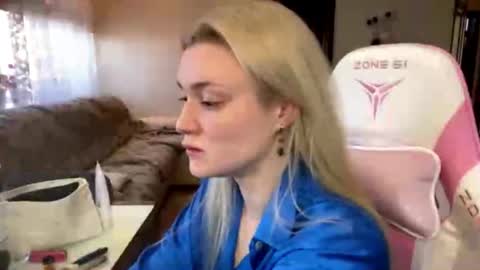 Hey Im Ash  I think together we can hit first 10 thumbs up online show from 03-08-26, 07:12