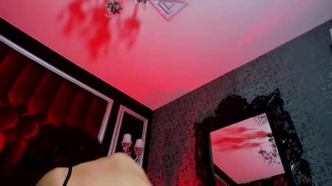 Marie online show from 09-29-25, 06:35