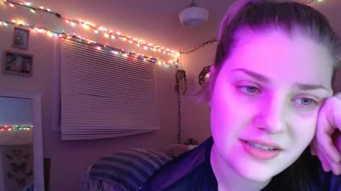 Snapshot of marigoldrue chatting on 01-20-25, 03:59 marigoldrue online show from 01-20-25, 03:59