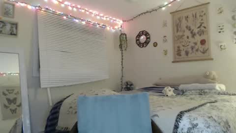 Snapshot of marigoldrue chatting on 01-21-25, 04:54 marigoldrue online show from 01-21-25, 04:54