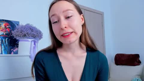 Snapshot of marilinal chatting on 10-21-25, 07:42 Marilina online show from 10-21-25, 07:42