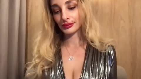 MarilynDevilish online show from 01-01-25, 12:53