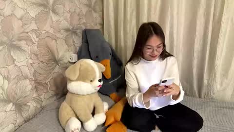 Kira online show from 11-26-25, 08:37