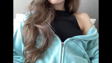 Marina online show from 02-25-25, 12:03
