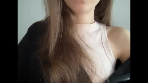 Marina online show from 03-02-25, 07:43