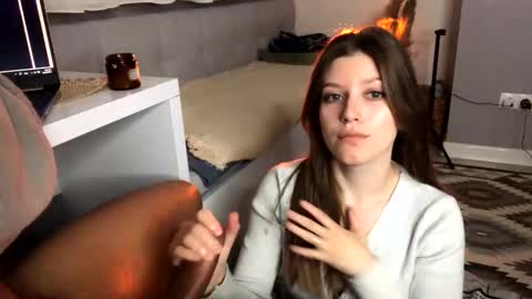 MarinaxMonroe online show from 10-20-25, 05:57