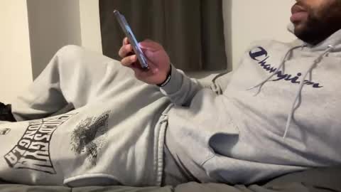 Snapshot of marineguyk19 chatting on 01-18-25, 02:47 Z online show from 01-18-25, 02:47