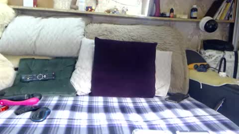 marinka_ online show from 11-22-25, 04:17