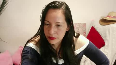 MARIPOSAhot33 online show from 10-07-25, 11:13