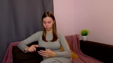 Snapshot of marissakirchen chatting on 10-14-25, 08:26 Elizabeth online show from 10-14-25, 08:26