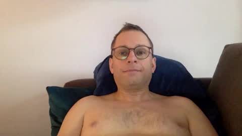 Snapshot of mark32571 chatting on 12-29-24, 11:50 Little Mark online show from 12-29-24, 11:50