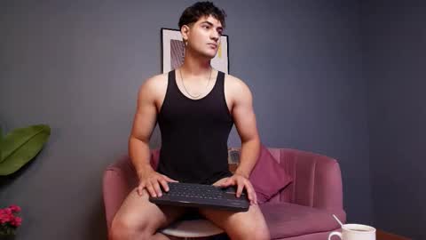 mark_evans1_ online show from 11-12-25, 01:44