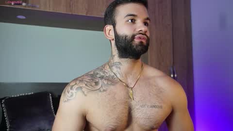 Mark online show from 10-13-25, 08:42