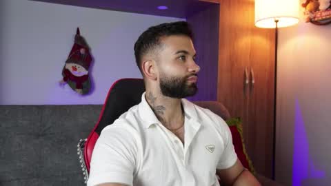 Mark online show from 12-18-25, 11:11