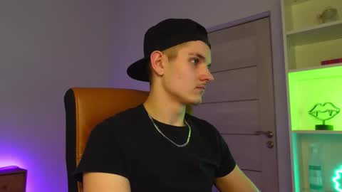 Snapshot of mark_karson chatting on 02-08-26, 05:27 MARK KARSON online show from 02-08-26, 05:27