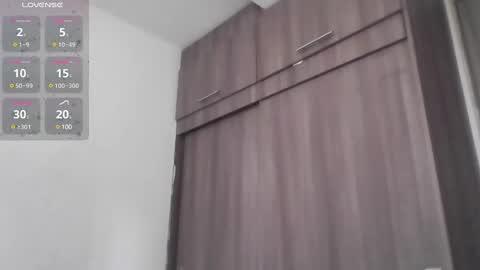 Snapshot of mark_rut chatting on 01-10-25, 06:17 MODEL Mark Rut online show from 01-10-25, 06:17