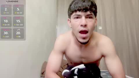 Snapshot of mark_rut chatting on 02-17-25, 04:48 MODEL Mark Rut online show from 02-17-25, 04:48