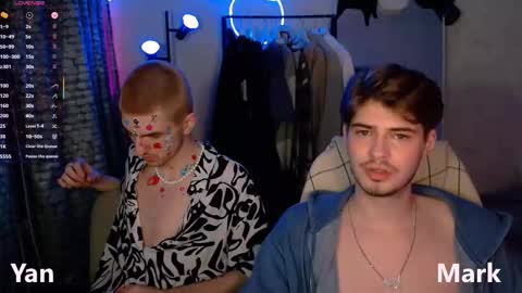 Snapshot of mark_sun chatting on 11-15-25, 03:30 Mark online show from 11-15-25, 03:30