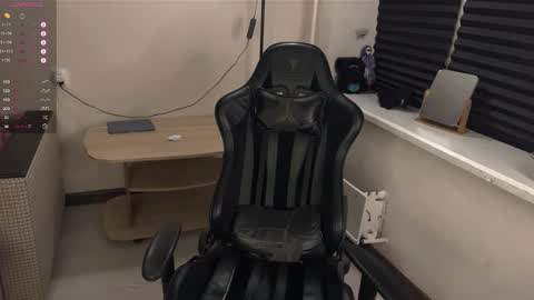 Snapshot of markcarthy chatting on 12-05-25, 02:58 Mark online show from 12-05-25, 02:58