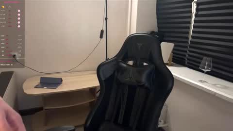 Snapshot of markcarthy chatting on 01-11-26, 05:07 Mark online show from 01-11-26, 05:07