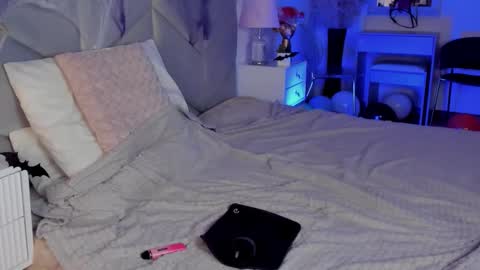 Mark online show from 10-26-25, 10:21