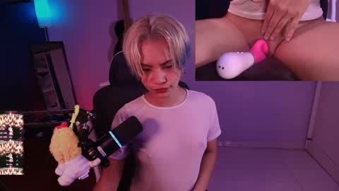 Snapshot of marlena3312 chatting on 10-25-25, 07:19 Marlena online show from 10-25-25, 07:19